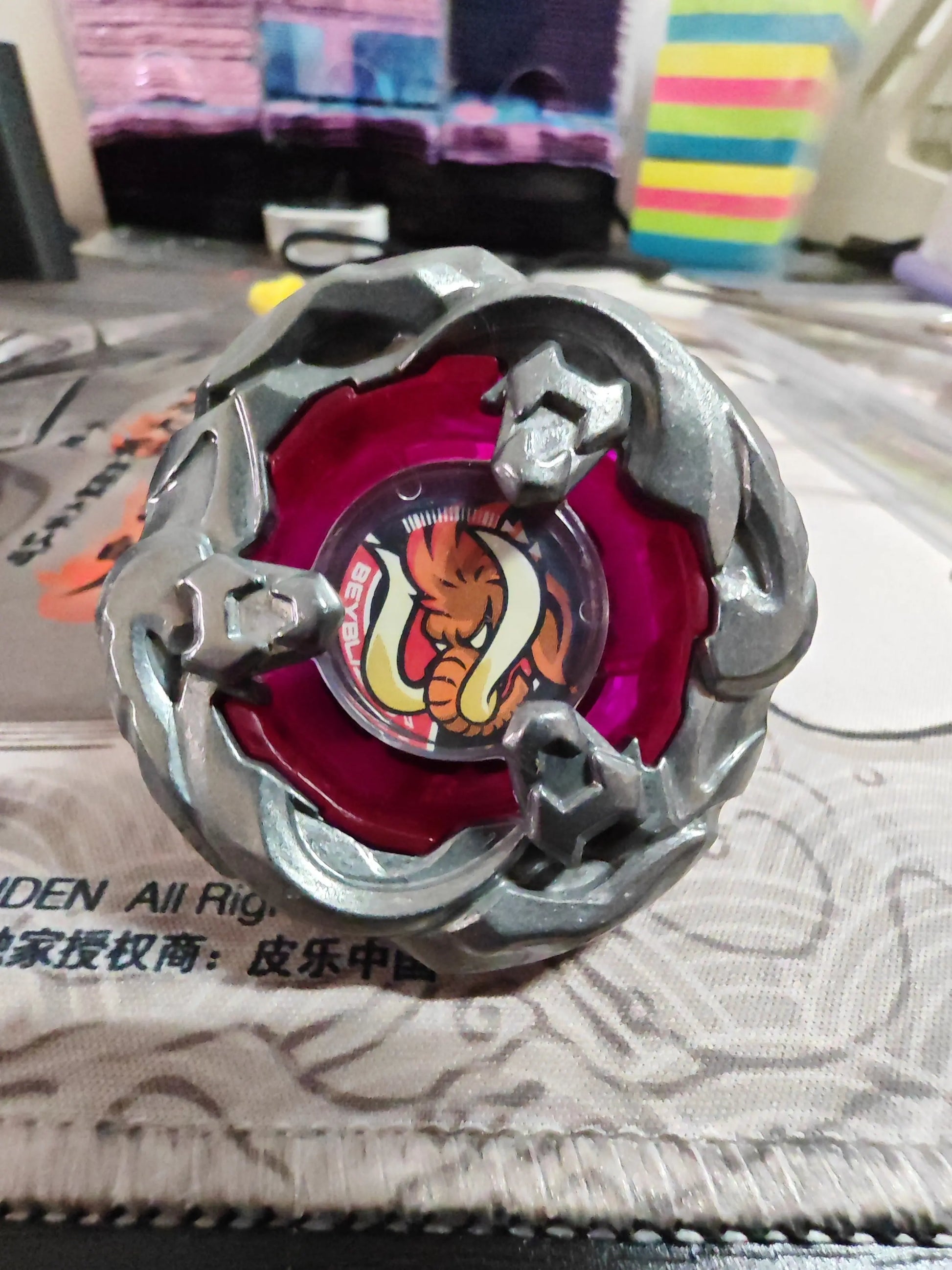 Mammoth Tusk — Lame Takara Tomy — Bon état