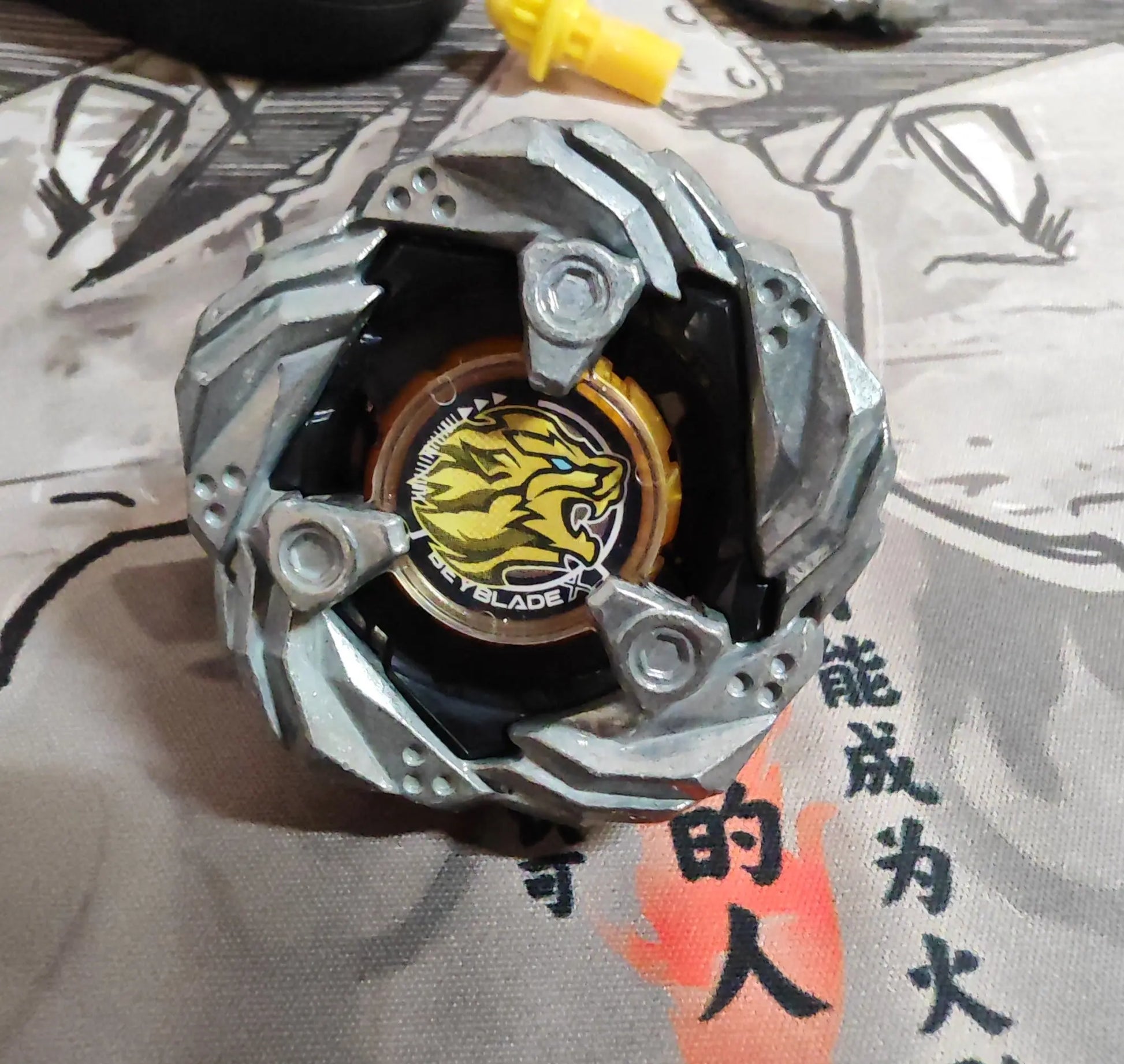 Leon Claw — Lame Takara Tomy — Bon état